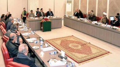Govt forms sub-committee to tackle PTI