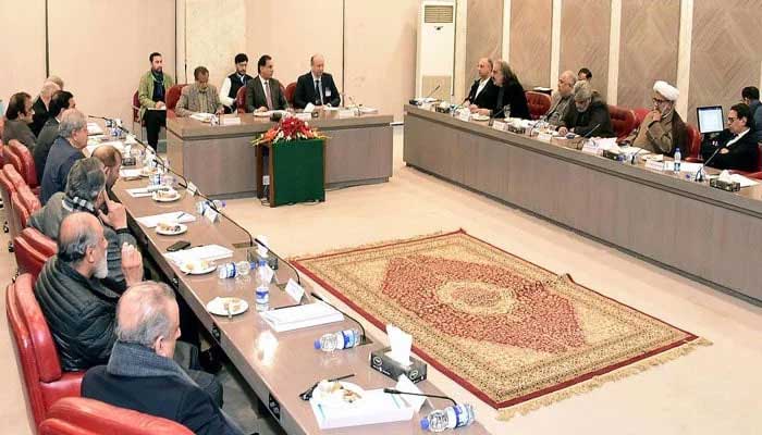 Govt forms sub-committee to tackle PTI