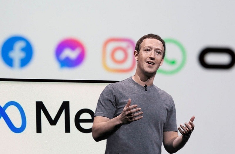 Zuckerberg admits he bought Instagram