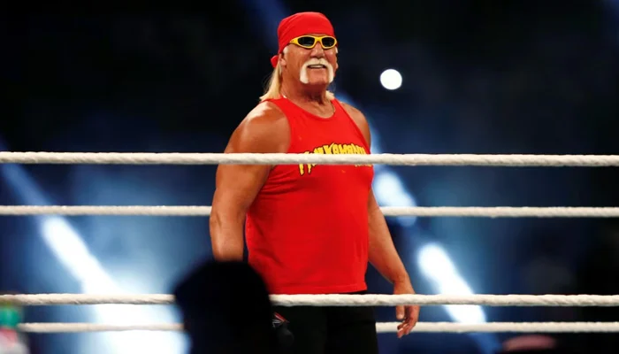 Hulk Hogan dies at 71